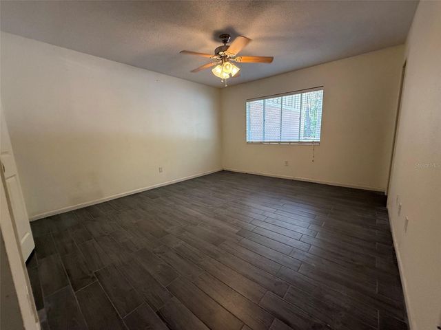 507 NW 39TH ROAD 102, Gainesville, FL 32607