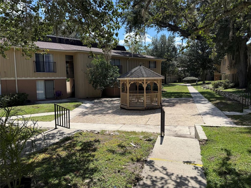 507 NW 39TH ROAD 102, Gainesville, FL 32607
