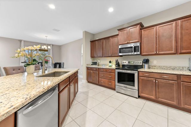 11941 Cypress Key Way, Royal Palm Beach, FL 33411