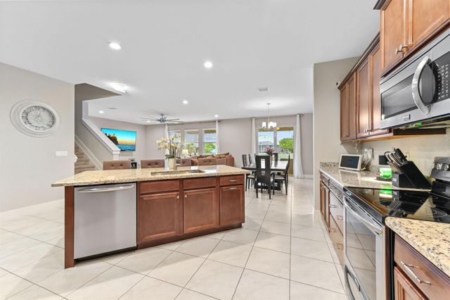 11941 Cypress Key Way, Royal Palm Beach, FL 33411