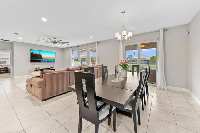 11941 Cypress Key Way, Royal Palm Beach, FL 33411