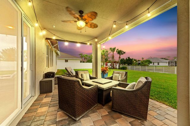 11941 Cypress Key Way, Royal Palm Beach, FL 33411