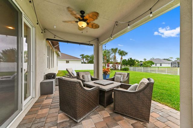 11941 Cypress Key Way, Royal Palm Beach, FL 33411
