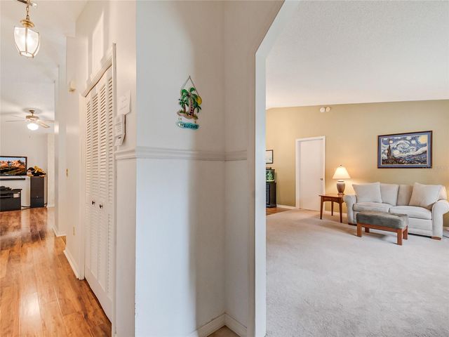1321 WOOD LAKE CIRCLE, St Cloud, FL 34772