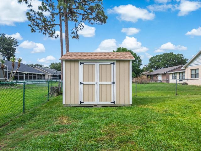1321 WOOD LAKE CIRCLE, St Cloud, FL 34772