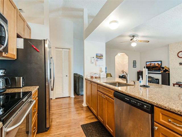 1321 WOOD LAKE CIRCLE, St Cloud, FL 34772