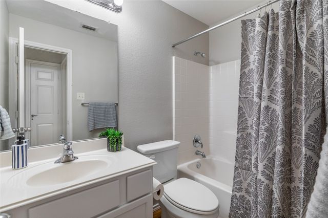 4857 Eagle Trace Drive, Fort Worth, TX 76244