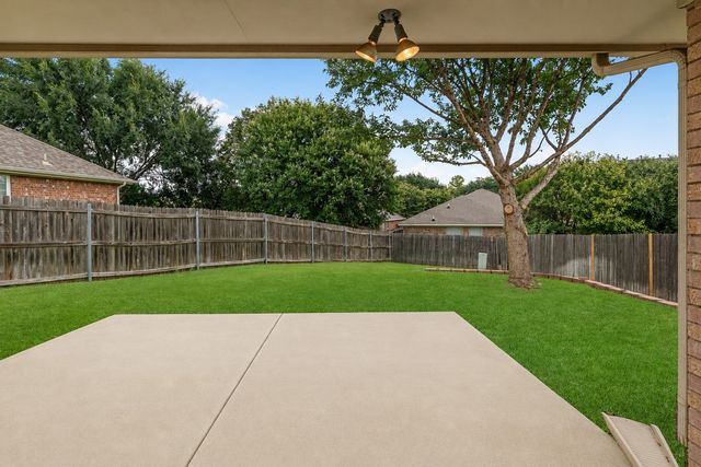4857 Eagle Trace Drive, Fort Worth, TX 76244