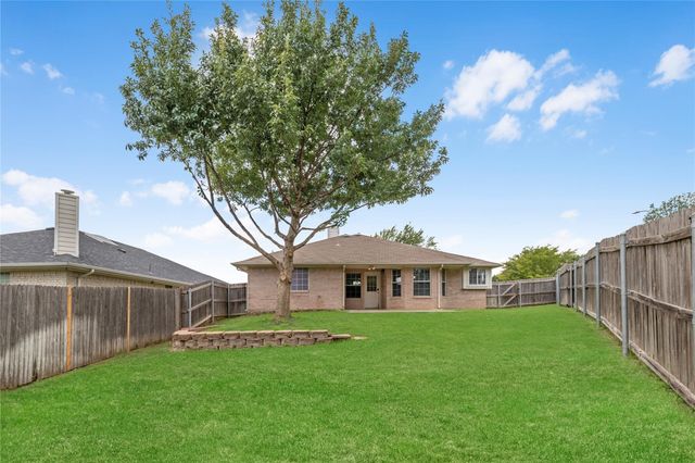 4857 Eagle Trace Drive, Fort Worth, TX 76244