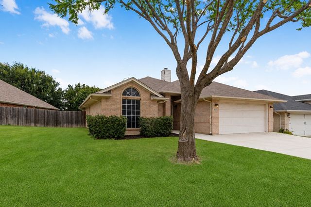 4857 Eagle Trace Drive, Fort Worth, TX 76244