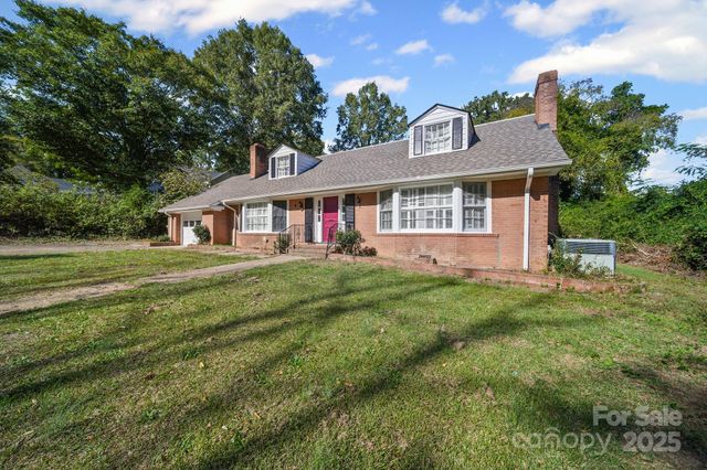 509 Lee Avenue, Wadesboro, NC 28170
