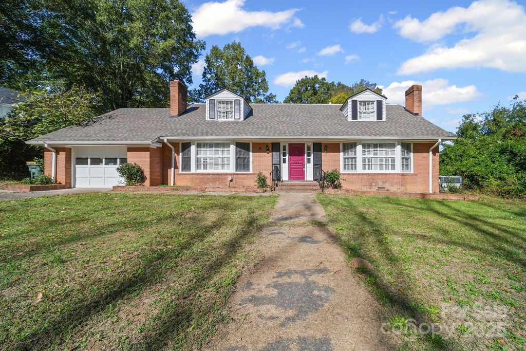 509 Lee Avenue, Wadesboro, NC 28170