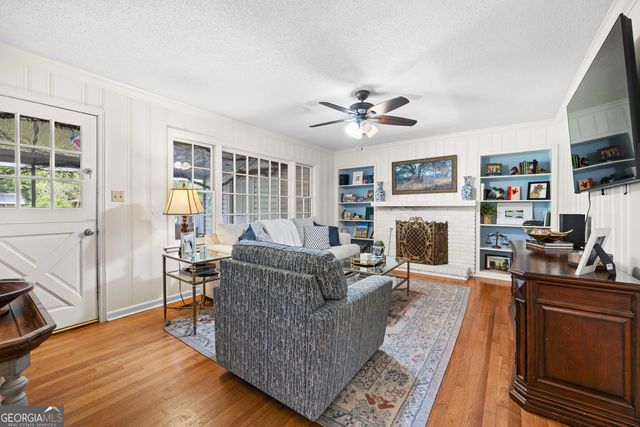 1909 Azalea Drive, Valdosta, GA 31602