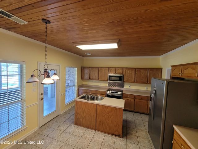 13165 Coldwater Drive, Olive Branch, MS 38654