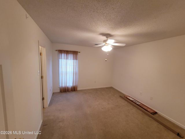13165 Coldwater Drive, Olive Branch, MS 38654