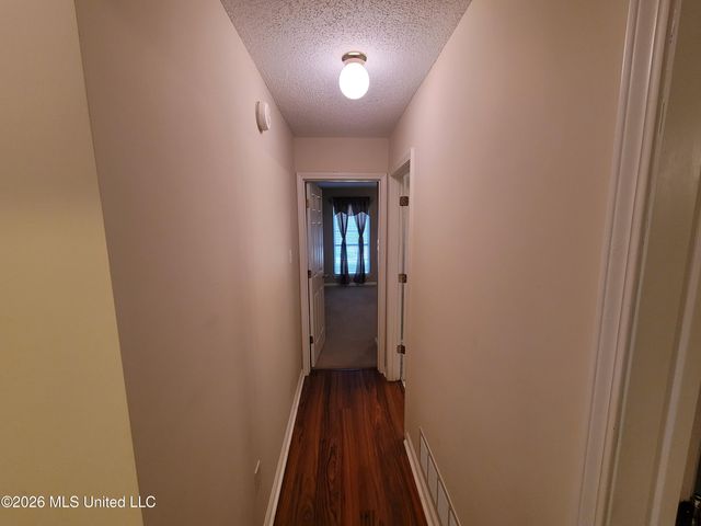 13165 Coldwater Drive, Olive Branch, MS 38654