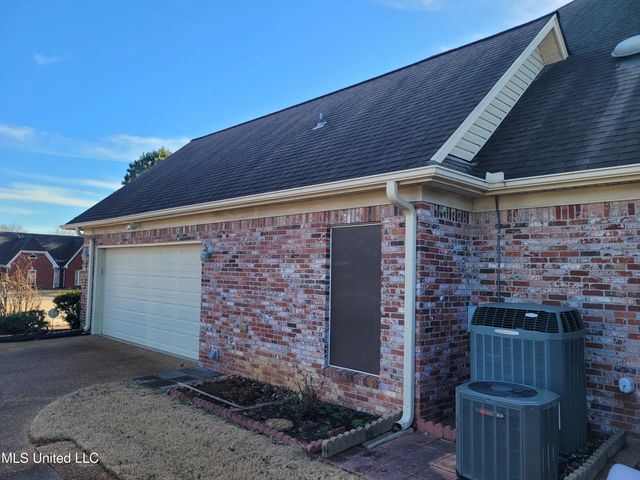 13165 Coldwater Drive, Olive Branch, MS 38654