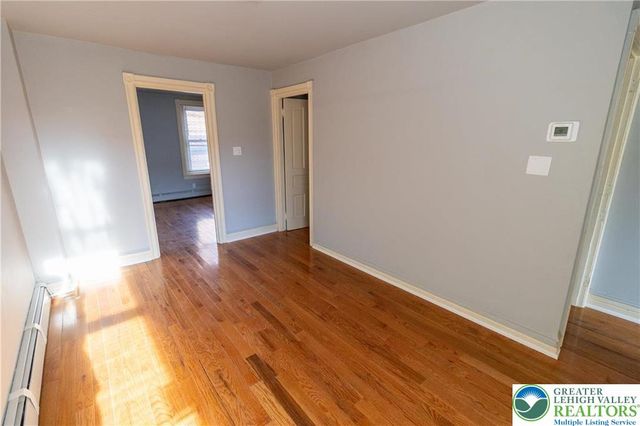 948 West Maple Street, Allentown City, PA 18101