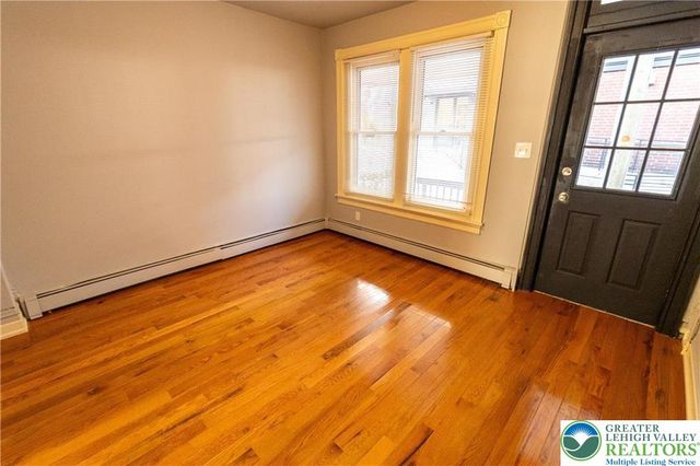 948 West Maple Street, Allentown City, PA 18101