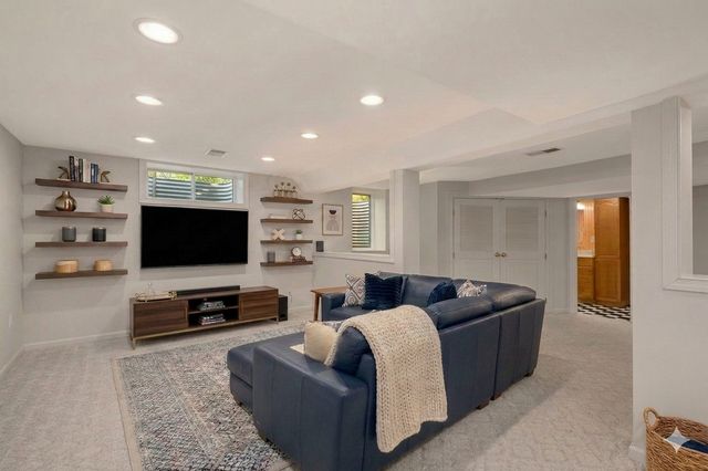 7220 Newton Avenue S, Richfield, MN 55423