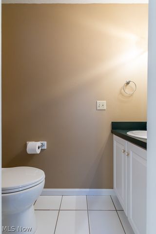 390 Blair Circle, Aurora, OH 44202
