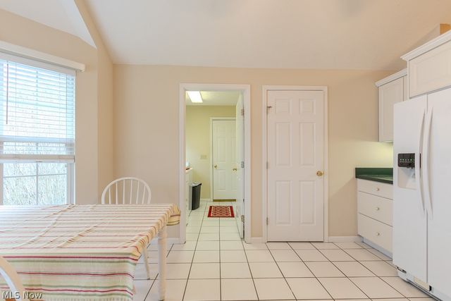 390 Blair Circle, Aurora, OH 44202