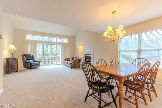 390 Blair Circle, Aurora, OH 44202