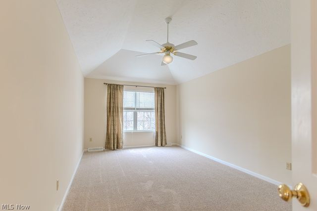 390 Blair Circle, Aurora, OH 44202