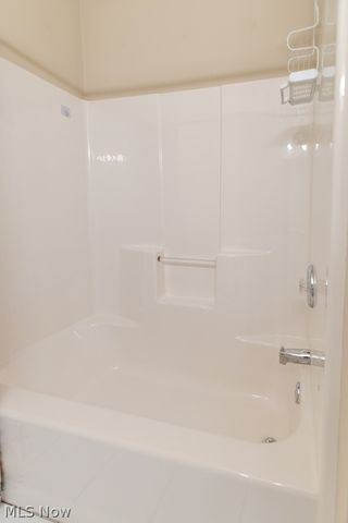 390 Blair Circle, Aurora, OH 44202