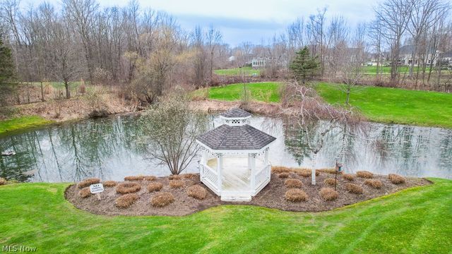 390 Blair Circle, Aurora, OH 44202