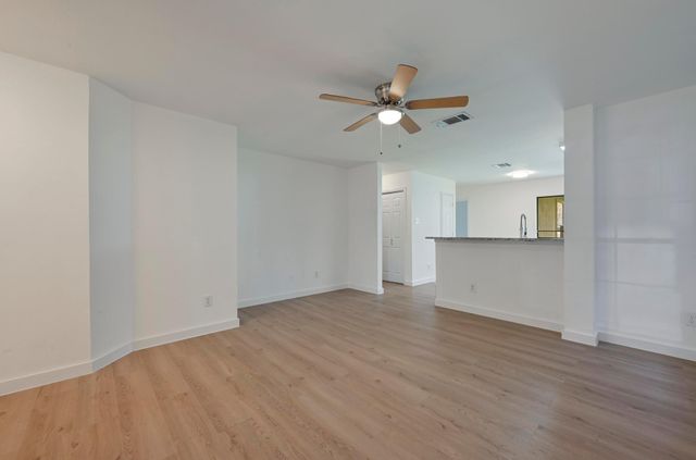 11106 Franklins Tale LOOP, Austin, TX 78748