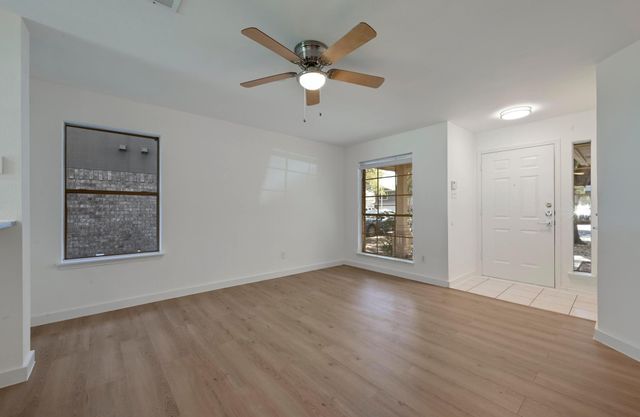 11106 Franklins Tale LOOP, Austin, TX 78748