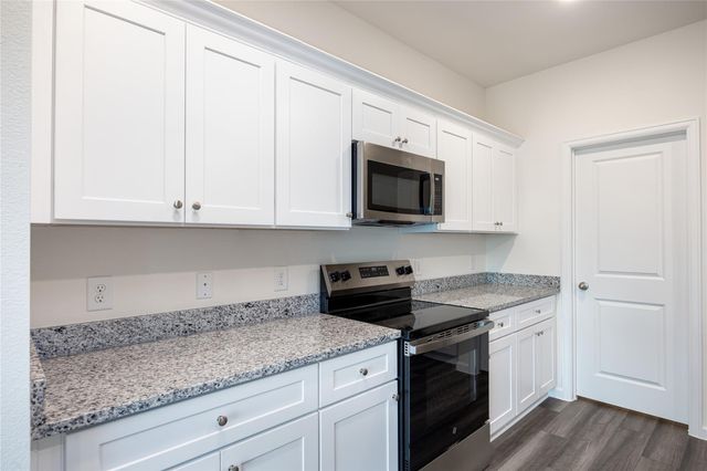 31114 Gayle Prairie Oaks Street, Waller, TX 77484