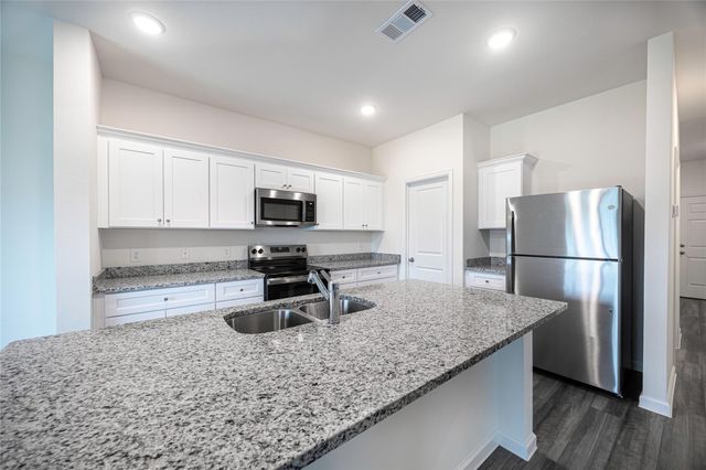 31114 Gayle Prairie Oaks Street, Waller, TX 77484