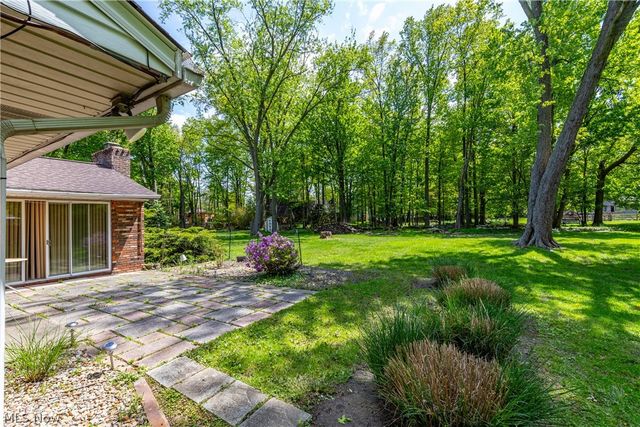 27103 Hilliard Boulevard, Westlake, OH 44145