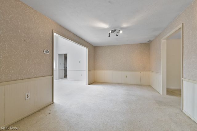 27103 Hilliard Boulevard, Westlake, OH 44145