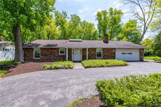 27103 Hilliard Boulevard, Westlake, OH 44145