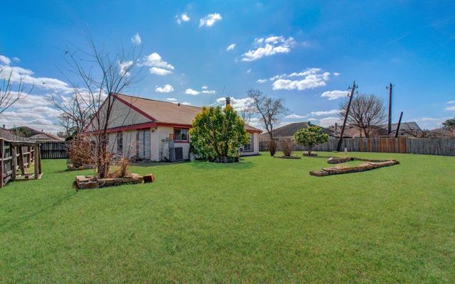 12912 Village Gate Drive, Houston, TX 77082