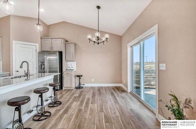 6857 Portage Drive, Papillion, NE 68046