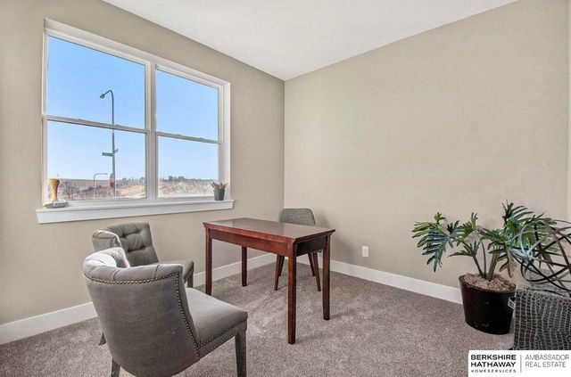 6857 Portage Drive, Papillion, NE 68046