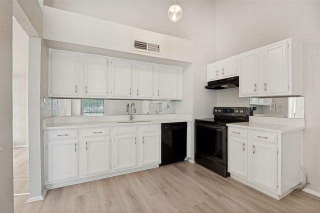 450 Weaver Street, Cedar Hill, TX 75104