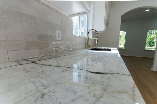 1608 Southern Oaks Drive, Conroe, TX 77301