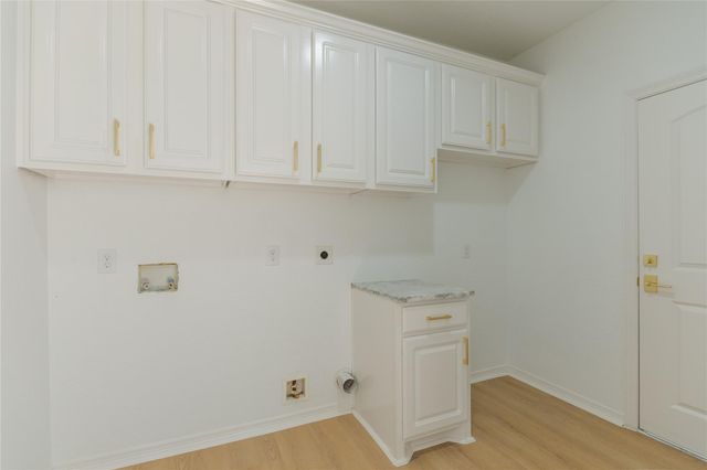 1608 Southern Oaks Drive, Conroe, TX 77301