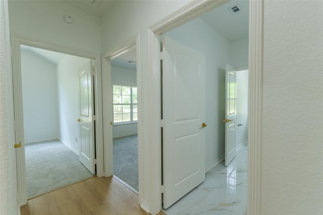 1608 Southern Oaks Drive, Conroe, TX 77301