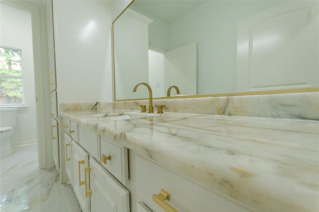 1608 Southern Oaks Drive, Conroe, TX 77301