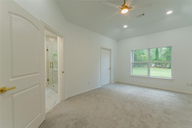 1608 Southern Oaks Drive, Conroe, TX 77301