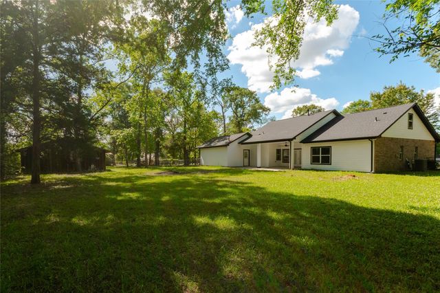 1608 Southern Oaks Drive, Conroe, TX 77301