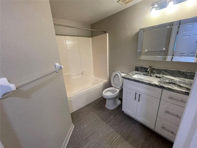 6004 PORTSDALE PLACE 101, Riverview, FL 33578