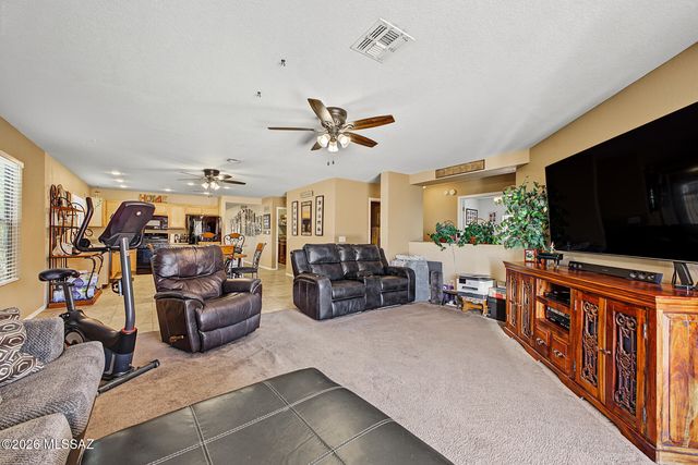 9910 E Deer Trail, Tucson, AZ 85748