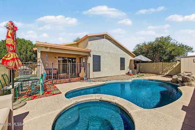 9910 E Deer Trail, Tucson, AZ 85748